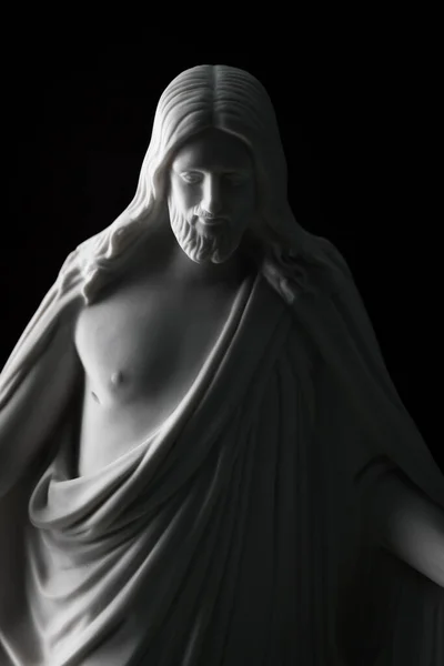 Statua Cristo Vicino Con Illuminazione Drammatica Sfondo Nero — Foto Stock