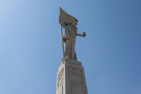 Barranquilla Atlantico Colômbia Janeiro 2022 Monumento Bandeira Céu Azul — Fotografia de Stock