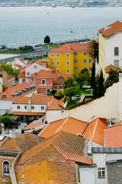 Красивый Пейзаж Домами Видом Реку Лиссабон Португалия — стоковое фото