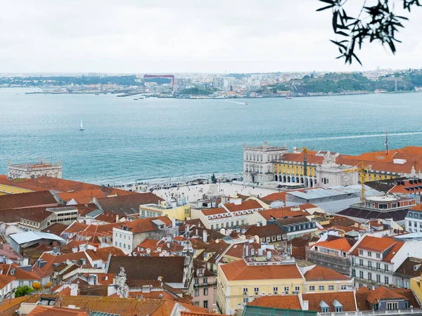 Evleri Tagus Nehri Manzaralı Panoramik Bir Manzara Lisboa Portekiz — Stok fotoğraf