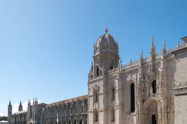 Lizbon, Portekiz. 11 Nisan 2022: Jeronimos Manastırı Ribeira das Naus.