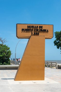 Barranquilla, Atlantico, Kolombiya. 31 Temmuz 2022: Porto Kolombiya rıhtımına giriş.
