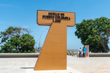 Barranquilla, Atlantico, Kolombiya. 31 Temmuz 2022: Porto Kolombiya rıhtımına giriş.