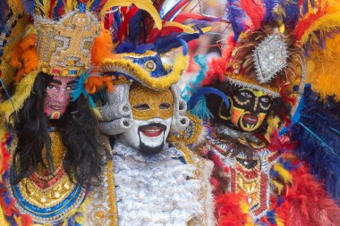 Barranquilla, Atlntico, Kolombiya. 29 Mart 2022: Barranquilla Karnavalı Kolombiya 'da kutlanan bir folklorik ve kültürel olaydır. Etkinlik her yıl Şubat sonu veya Mart başında gerçekleşir..
