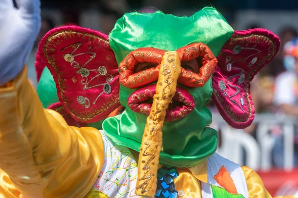 Barranquilla, Atlntico, Kolombiya. 29 Mart 2022: Barranquilla Karnavalı Kolombiya 'da kutlanan bir folklorik ve kültürel olaydır. Etkinlik her yıl Şubat sonu veya Mart başında gerçekleşir..