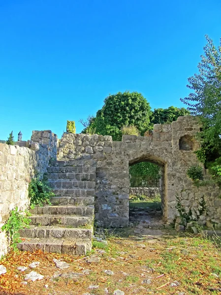 Rovine Antica Fortezza Vecchi Muri Pietra Spessa Una Fortezza Europea — Foto Stock