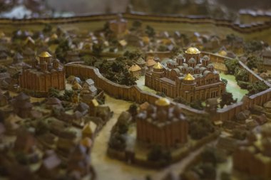 Kiev, Ukrayna 11 Eylül 2022 Eski Kiev 'in yeniden inşası. Eski şehrin minyatür evleri ve kiliseleri Kiev 'li Sophia minyatür..