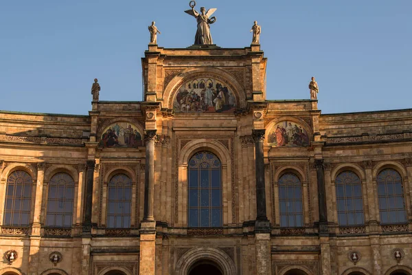 Μόναχο Γερμανία Δεκεμβρίου 2021 Maximilianeum Ένα Ανακτορικό Κτίριο Στο Μόναχο — Φωτογραφία Αρχείου