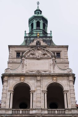 Münih, Almanya - 20 Aralık 2021: Münih 'teki ünlü Bavyera Ulusal Müzesi.