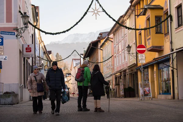 Garmisch Partenkirchen Almanya Aralık 2021 Güneşli Kış Gününde Garmisch Partenkirchen — Stok fotoğraf