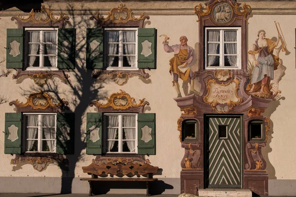 Garmisch Partenkirchen Germany December 2021 Traditional Mural Style Facades Buildings — 图库照片