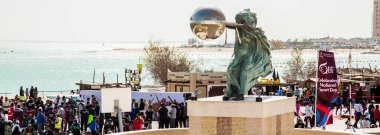Doha, Katar-14 Şubat 2016: Katara 'da kültür çeşitliliği festivali Katar Ulusal Sporunu kutlamak için.