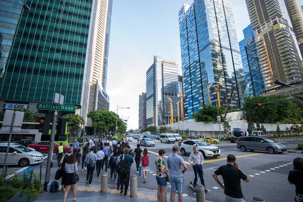 Singapore City Singapore September 2019 Slutet Arbetsdagen Arbetar Arbetare Gatorna — Stockfoto