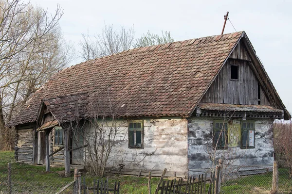 Sunja Croácia Abril 2021 Abandonada Tradicional Velha Casa Madeira — Fotografia de Stock