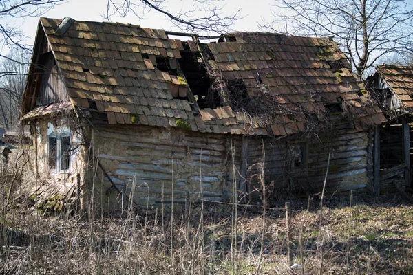 Sunja Croazia Aprile 2021 Casa Tradizionale Legno Abbandonata — Foto Stock