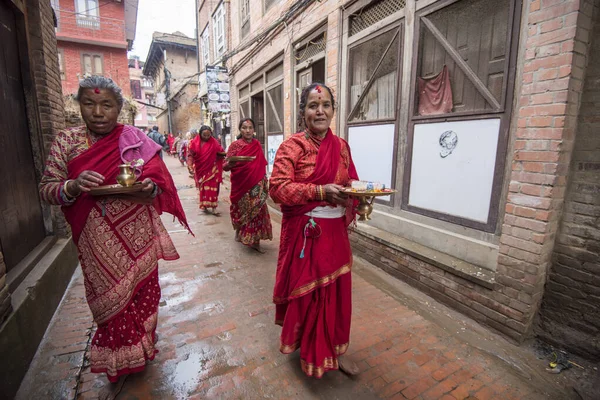 Katmandu Nepal April 2019 Hinduerna Utför Religiös Ritual Genom Att — Stockfoto