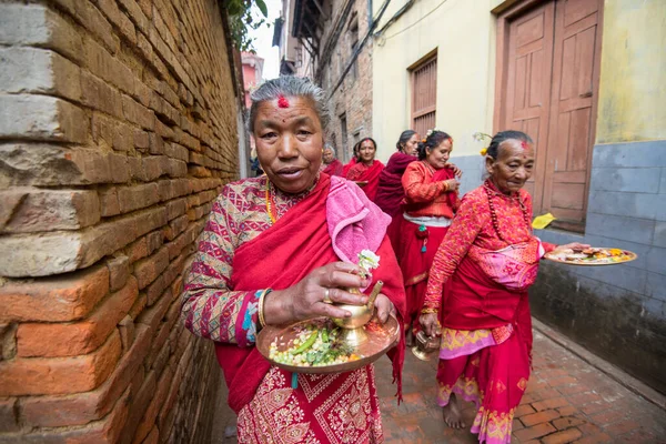 Kathmandu Nepale Aprile 2019 Gli Indù Eseguono Rituale Religioso Camminando — Foto Stock