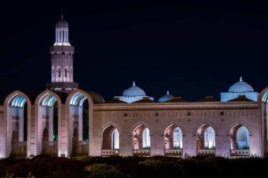 Muscat, Umman - 05 Mart 2019: Muscat 'taki Sultan Qaboos Büyük Camii.