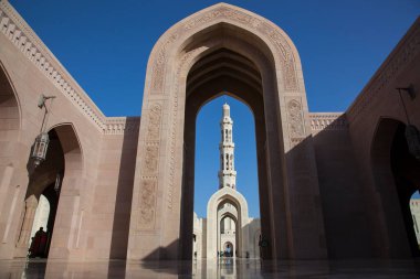 Muscat, Umman - 05 Mart 2019: Muscat 'taki Sultan Qaboos Büyük Camii.