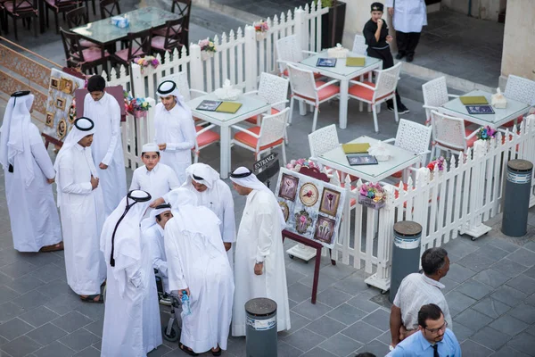 Doha Qatar April 2022 Local People Auction Antiques Passage Old —  Fotos de Stock