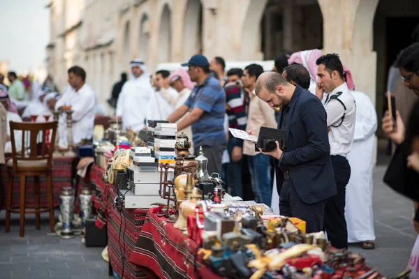 Doha Qatar April 2022 Local People Auction Antiques Passage Old — ストック写真