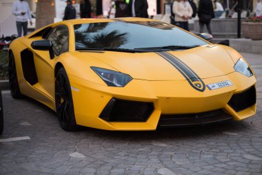 Doha, Katar-Şubat 01.2020: Katar takımı tarafından yapay Pearl Adası 'nda 