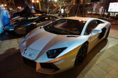 Doha, Katar-Şubat 01.2020: Katar takımı tarafından yapay Pearl Adası 'nda 