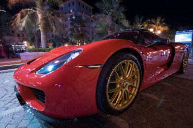 Doha, Katar-Şubat 01.2020: Katar takımı tarafından yapay Pearl Adası 'nda 