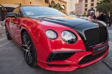 Doha, Katar-Şubat 01.2020: Katar takımı tarafından yapay Pearl Adası 'nda 