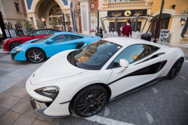 Doha, Katar-Şubat 01.2020: Katar takımı tarafından yapay Pearl Adası 'nda 