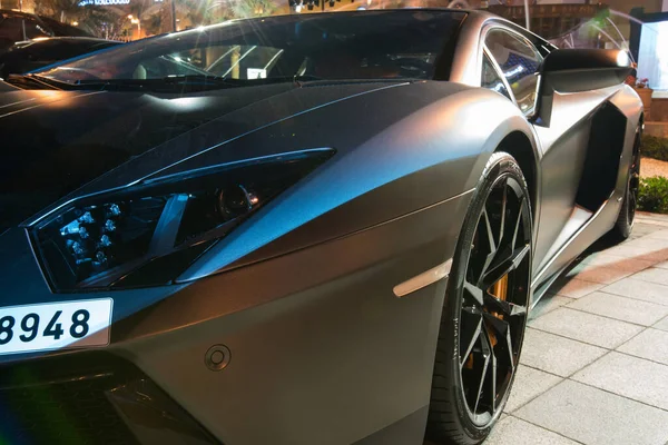 Doha, Katar-Şubat 01.2020: Katar takımı tarafından yapay Pearl Adası 'nda 