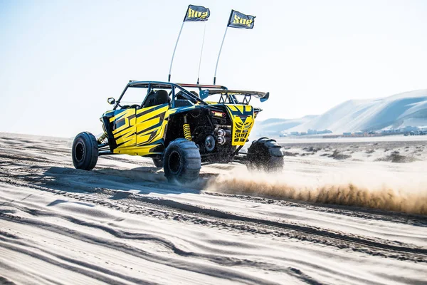 Doha Catar Fevereiro 2018 Carro Buggy Road Nas Dunas Areia — Fotografia de Stock