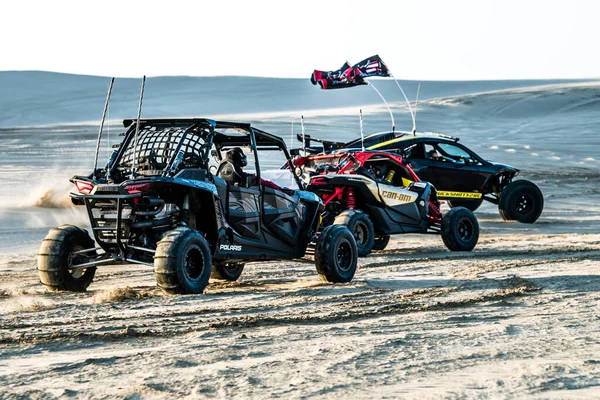 Doha Catar Fevereiro 2018 Carro Buggy Road Nas Dunas Areia — Fotografia de Stock