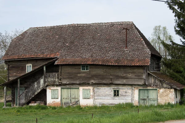 Kroatië April 2022 Zeer Oud Traditioneel Houten Huis — Stockfoto