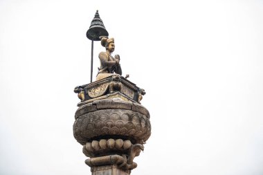 Katmandu, Nepal - 20 Nisan 2022: Patan Durbar Meydanı Lalitpur şehrinin merkezinde yer almaktadır. Patan, bilinen en eski Budist şehridir.. 