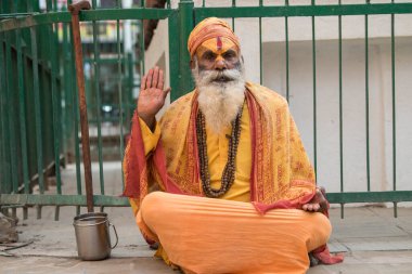 Katmandu, Nepal - 20 Nisan 2022: Sadhu - Nepal 'in başkenti Katmandu' daki Hint Holymen.