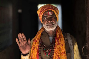 Katmandu, Nepal - 20 Nisan 2022: Sadhu - Nepal 'in başkenti Katmandu' daki Hint Holymen.