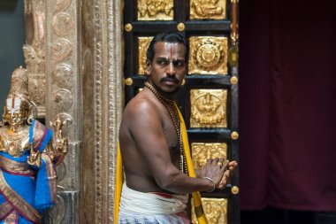 Singapur Şehri, Singapur-Eylül 08.2019: Sri Krishnan Tapınağı, Singapur 'da bir Hindu tapınağıdır. 1870 yılında inşa edilmiş ve 2014 yılında Singapur 'un ulusal bir anıtı olarak yayınlanmıştır..