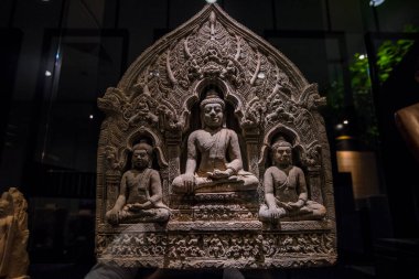 Singapur Şehri, Singapur-22 Nisan 2022: Singapur 'un Çin Mahallesi' ndeki Buda Dişi Kalıntısı Tapınağı kompleksinde heykel. 