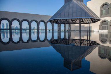 Doha, Katar, 7 Şubat 2020: Doha, Katar 'da İslam Sanatları Müzesi.