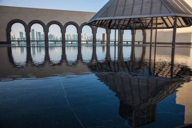 Doha, Katar, 7 Şubat 2020: Doha, Katar 'da İslam Sanatları Müzesi.