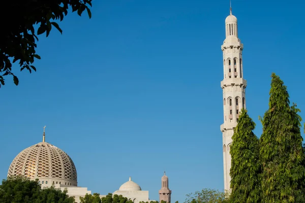 Muscat Omán Dubna 2022 Pohled Velkolepou Mešitu Sultána Qaboose Muscatu — Stock fotografie
