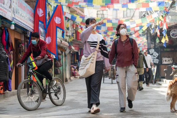 Катманду Непал Квітня 2019 Туристи Досліджують Вулиці Центру Катманду Столиці — стокове фото