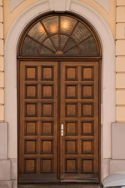 Munich Germany May 2022 Old Decorative Main Entrance Wooden Door — Foto de Stock