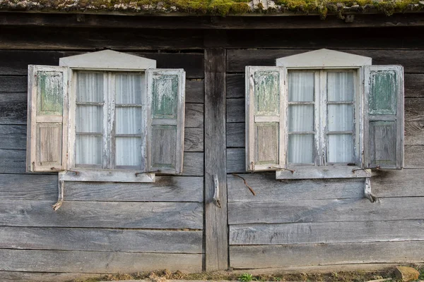 Horvátország Május 2022 Rustic Style Aged Window Rural Home Wall — Stock Fotó