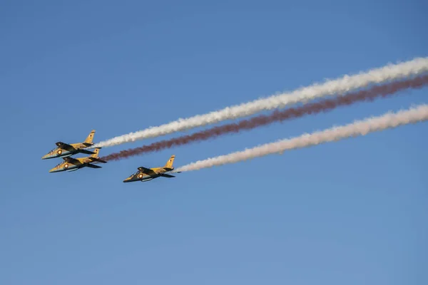 Doha Qatar December 2017 Qatar Air Force Parade Doha Corniche —  Fotos de Stock