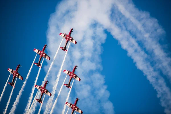 Doha Qatar Diciembre 2017 Desfile Fuerza Aérea Qatar Paseo Marítimo —  Fotos de Stock