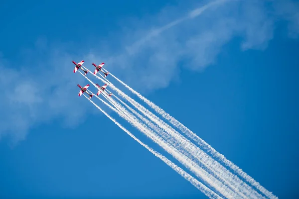 Doha Qatar Diciembre 2017 Desfile Fuerza Aérea Qatar Paseo Marítimo —  Fotos de Stock