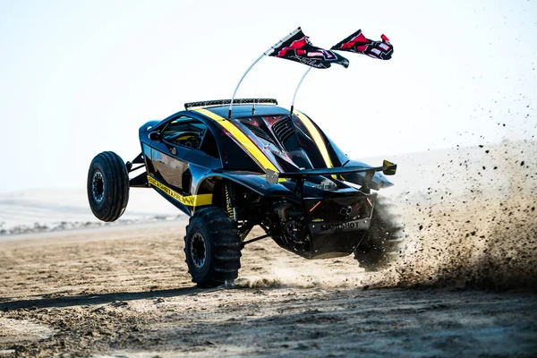 Doha Qatar April 2022 Road Buggy Car Sand Dunes Qatari — Stock Photo, Image