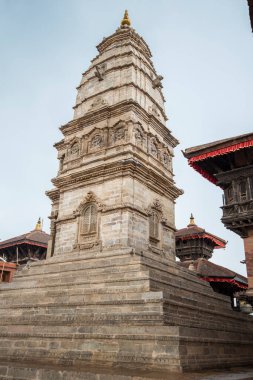 Kathmandu, Nepal - 10 Mayıs 2022: Bhaktapur Durbar Meydanı eski Bhaktapur Krallığının kraliyet sarayıdır ve UNESCO Dünya Mirasları Alanı ilan edilmiştir.